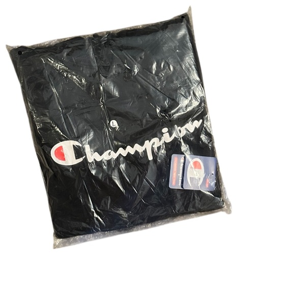 Champion Classic Black Pullover Hoodie Unisex Size Medium NWT - Picture 3 of 4
